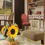 Marais Grands Boulevards Hotel 4*