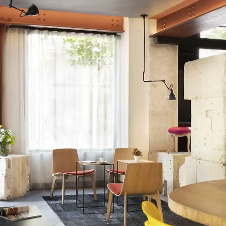 Hotel Marais Grands Boulevards Parigi
